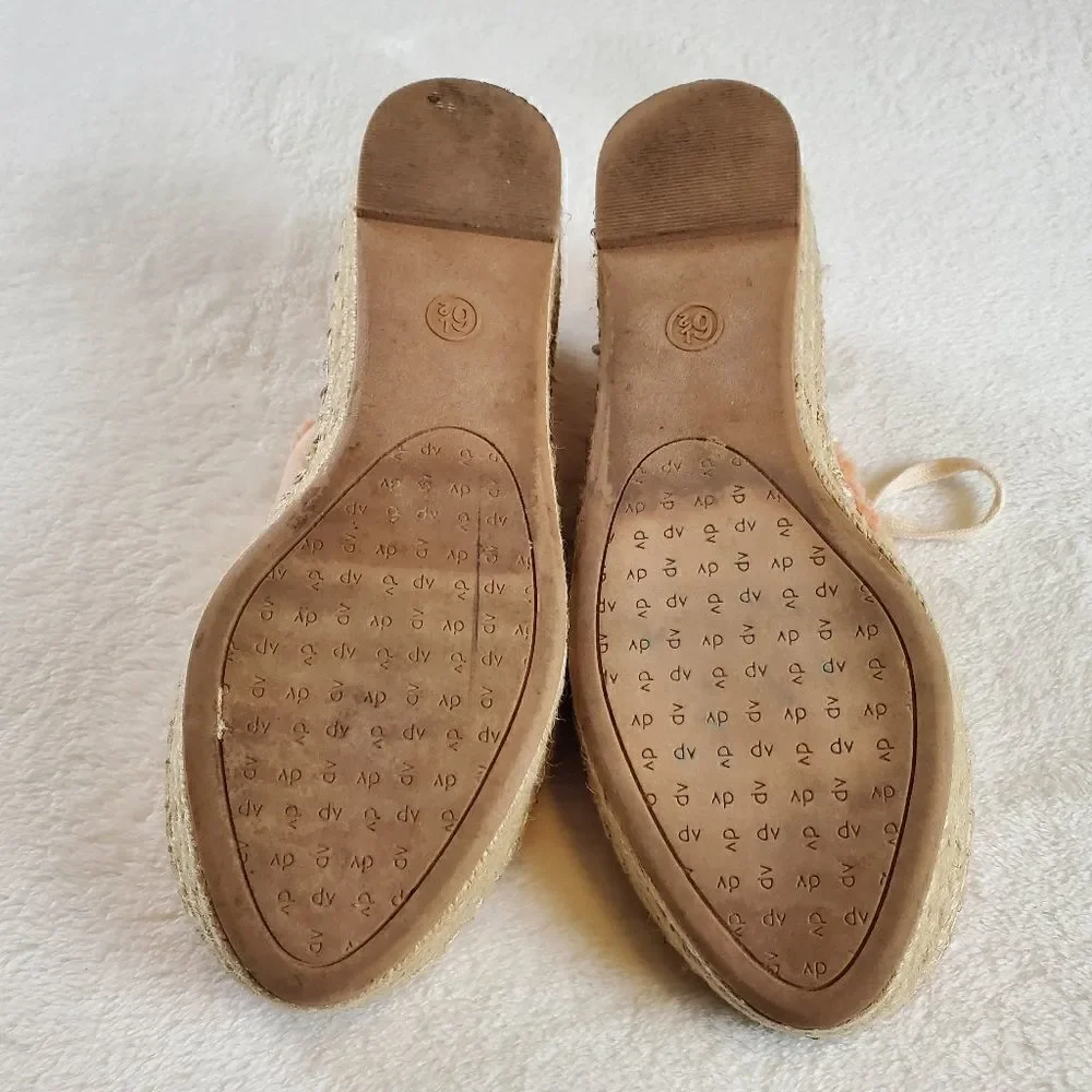 DV Salman Canvas Sneakers Shoes Size 6.5